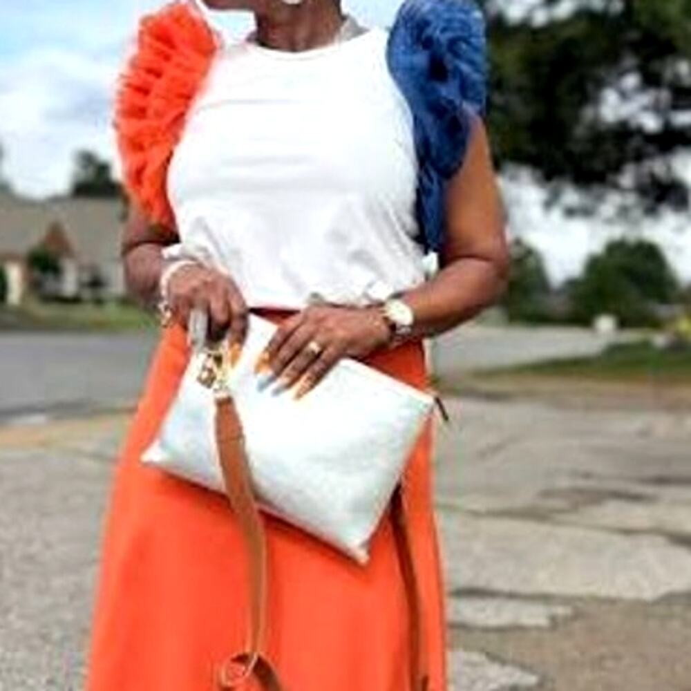 Queen of Sparkles NWOT Tulle Ruffle Sleeve White Shirt Auburn Orange and Blue M